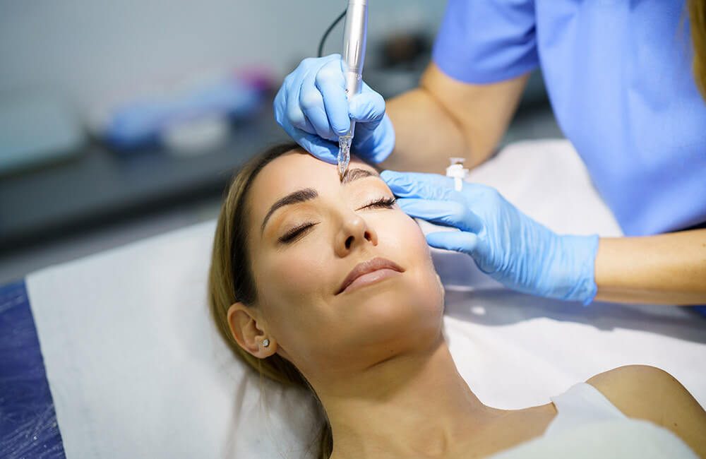 Micropigmentação de sobrancelhas dura quanto tempo? Saiba o que esperar